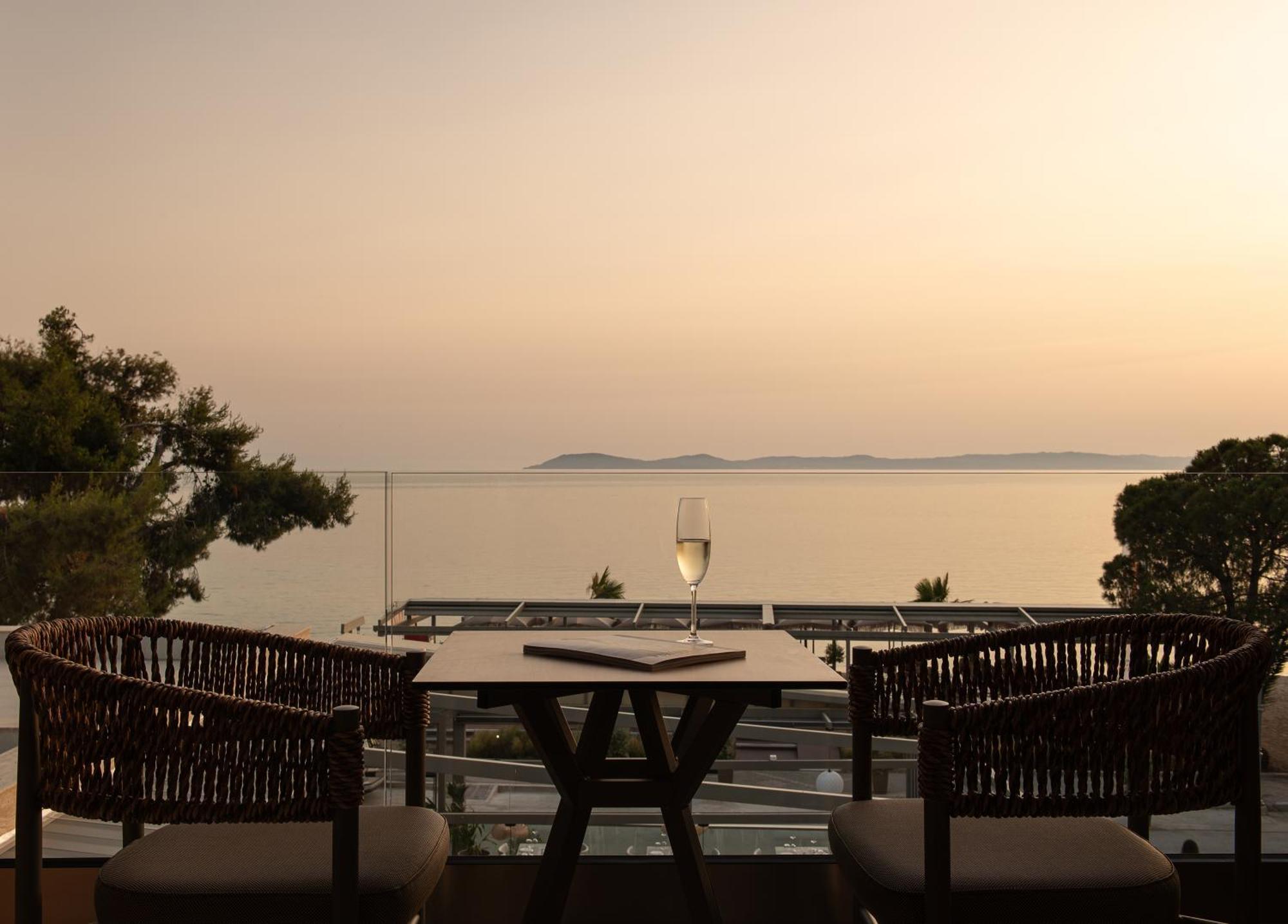 Oniro Boutique Hotel Toroni Bagian luar foto