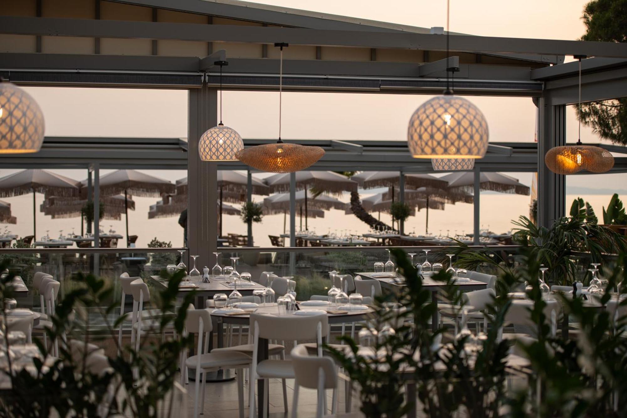 Oniro Boutique Hotel Toroni Bagian luar foto